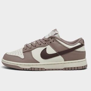 nike low dunk sneakers